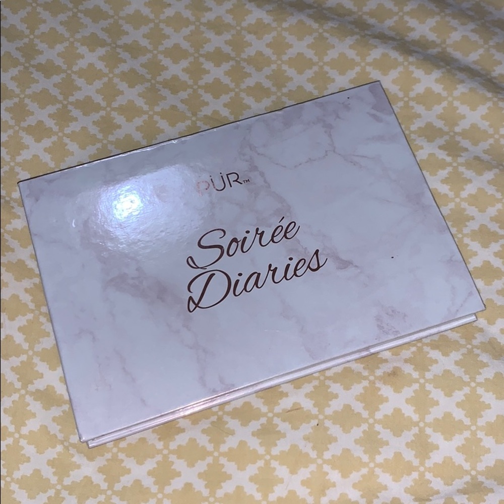 PUR Beauty Soirée Diaries Eyeshadow Palette